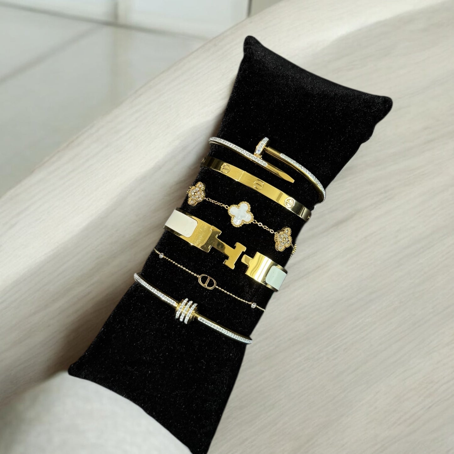 Bayda (Gold & White) 6pc Stack